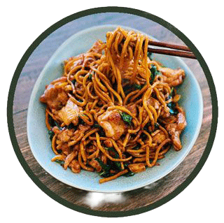 Stir-Fried Pasta And Chicken Thighs