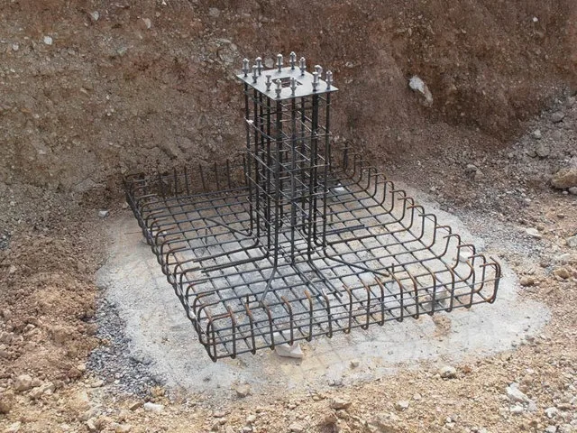 steel reinforcement, rebar placement, tensile strength, concrete reinforcement, foundation reinforcement, structural integrity, bending resistance, load support, reinforced concrete, durable foundation